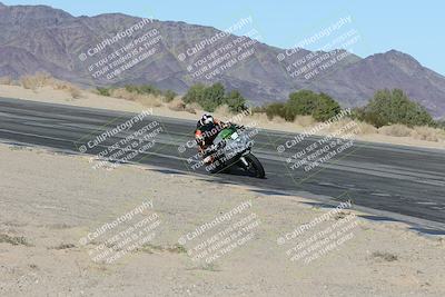 media/Dec-04-2025-Racers Edge (Thu) [[5ebc9f124d]]/3-B Group/7-Session 4 (Turn 10 Inside)/